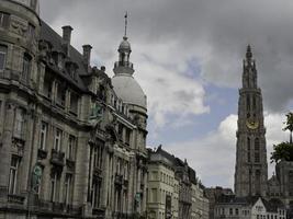 de stad antwerpen in belgië foto