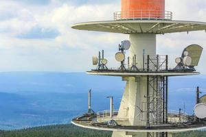 landschap panorama uitzicht antenne toren van brocken berg harz duitsland foto