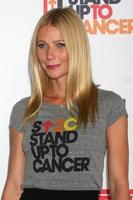 los angeles, 5 sep - gwyneth paltrow bij de stand up 2 kanker uitzending aankomsten bij dolby theater op 5 september 2014 in los angeles, ca foto