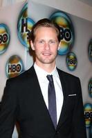 los angeles, 15 jan alexander skarsgard arriveert op de hbo golden globe party 2012 in het beverly hilton hotel op 15 januari 2012 in beverly hills, ca foto