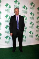 los angeles, 22 februari - tony denison arriveert op het pre-oscarfeest van global green usa in de avalon op 22 februari 2012 in los angeles, ca foto