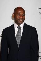 los angeles 1 augustus - romany malco arriveert op de 2010 abc summer press tour party in het beverly hilton hotel op 1 augustus 2010 in beverly hills, ca foto