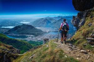 wandelen in de Alpen foto