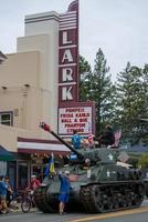 4 juli 2022 ridderspoor californië usa, corte madera ridderspoor 4 juli parade, garbarino wwii museumtank foto