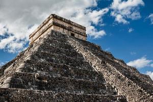 kukulcan-tempel in chichen itza foto