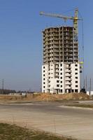 bouw van appartementsgebouwen in het ontwikkelingsgebied foto