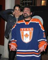 los angeles, 16 sep - justin long, kevin smith bij de première van de slagtand los angeles in vista theater op 16 september 2014 in los angeles, ca foto