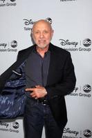 los angeles, 17 jan - hector elizondo bij de disney-abc televisiegroep 2014 winterpers tour party aankomsten in de langham huntington op 17 januari 2014 in pasadena, ca foto