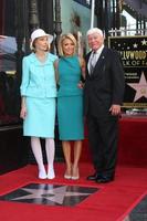 los angeles, 12 okt - esther ripa, kelly ripa, joseph ripa bij de kelly ripa hollywood walk of fame ceremonie bij de hollywood walk of fame op 12 oktober 2015 in los angeles, ca foto