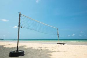 volleybalnet op het strand foto