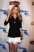 los angeles, 12 mrt - masiela lusha arriveert op de openingsavond van catch me if you can in het pantages theater op 12 maart 2013 in los angeles, ca foto