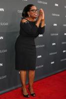 los angeles, 29 aug - oprah winfrey bij de première van own s queen sugar in de warner brothers studio's op 29 augustus 2016 in burbank, ca foto