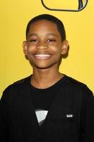 los angeles, 5 juni - tyrel jackson williams arriveert op de première van disney channel s let it shine in dga theater op 5 juni 2012 in los angeles, ca foto