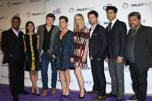 los angeles, 12 sep - code black cast op de paleyfest 2015 fall tv preview, cbs code black in het paley center for media op 12 september 2015 in beverly hills, ca foto