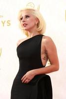 o909los angeles, 20 sep - lady gaga bij de primetime emmy awards aankomsten in het microsoft theater op 20 september 2015 in los angeles, ca foto