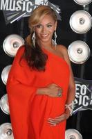 los angeles, 28 aug - beyonce knowles arriveert bij de 2011 mtv video music awards op la live op 28 augustus 2011 in los angeles, ca foto