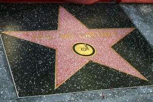 los angeles, 9 feb - paul mccartney ster bij de hollywood walk of fame ceremonie voor paul mccartney bij capital records building op 9 februari 2012 in los angeles, ca foto