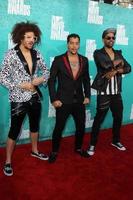 Los Angeles, 3 jun - Red foo sky blu goonroc arriveert op de 2012 mtv movie awards in gibson ampitheater op 3 juni 2012 in los angeles, ca foto