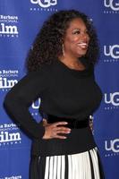 santa barbara, 5 februari - oprah winfrey op het santa barbara internationale filmfestival eert oprah winfrey in arlington theater op 5 februari 2014 in santa barbara, ca foto