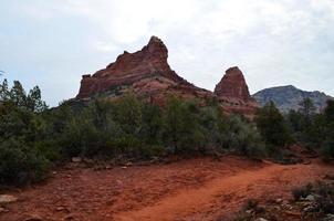 wandelpad door het landelijke en prachtige afgelegen arizona foto