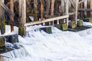 de oude dam repareren foto