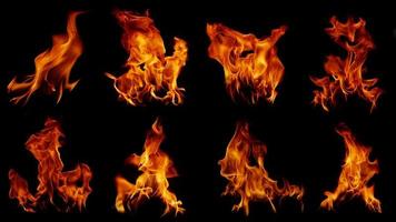 een verzameling van 8 vlam images.flame vlam textuur voor grillige vuur achtergronden. foto
