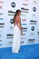 los angeles, 19 mei - selena gomez arriveert bij de billboard music awards 2013 in de mgm grand garden arena op 19 mei 2013 in las vegas, nv foto