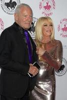 los angeles, 8 okt - alan hamel, suzanne somers bij de 2016 carrousel of hope ball in het beverly hilton hotel op 8 oktober 2016 in beverly hills, ca foto