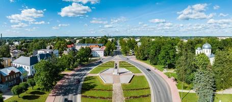 luchtfoto van de stad rezekne in letland. foto