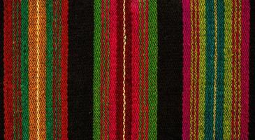 Roemeense folk naadloze patroon ornamenten. Roemeens traditioneel borduurwerk. etnische textuur ontwerp. traditioneel tapijtontwerp. tapijt ornamenten. rustiek tapijtontwerp foto