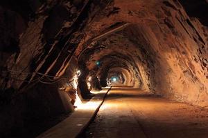 mijntunnel in kowary, polen foto