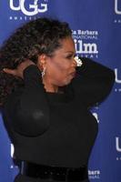 santa barbara, 5 februari - oprah winfrey op het santa barbara internationale filmfestival eert oprah winfrey in arlington theater op 5 februari 2014 in santa barbara, ca foto