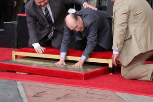 los angeles, 5 jan - robert duvall bij de robert duvall hand- en voetafdrukceremonie in grauman's chinese theater op 5 januari 2011 in los angeles, ca foto