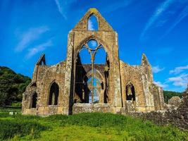 hdr tintern abdij abaty tyndyrn in tintern foto