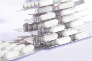 witte capsules geneeskunde