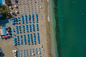 luchtfoto strand en zeezicht foto