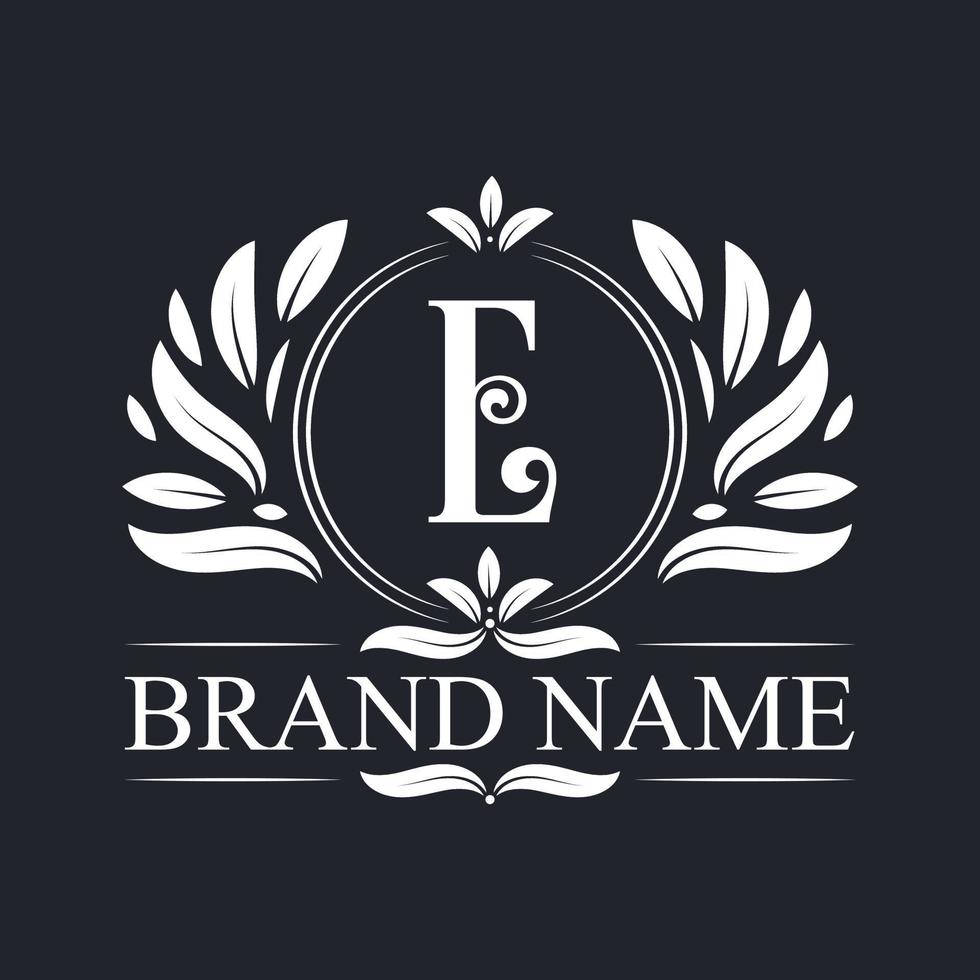 vintage luxe gouden e letter logo ontwerp. vector