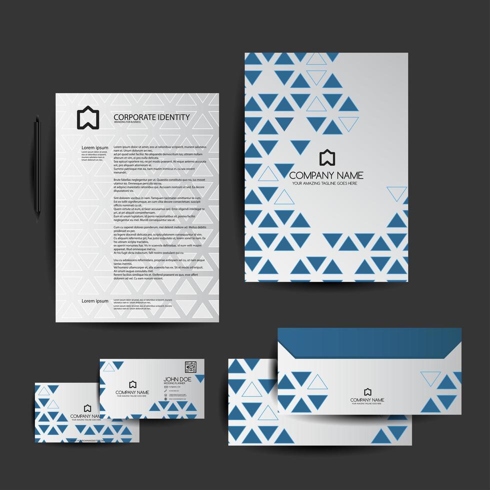 set van blauwe geometrische driehoek zakelijke briefpapier vector