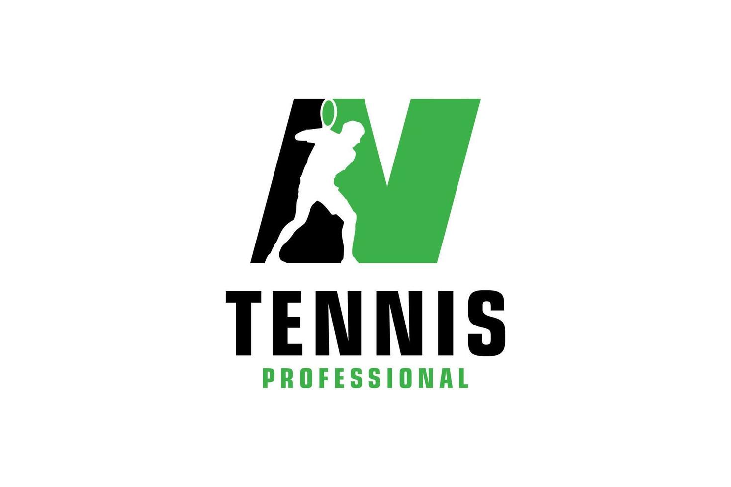 brief n met tennis speler silhouet logo ontwerp. vector ontwerp sjabloon elementen voor sport team of zakelijke identiteit.