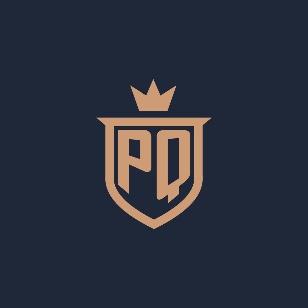 pq monogram eerste logo met schild en kroon stijl vector