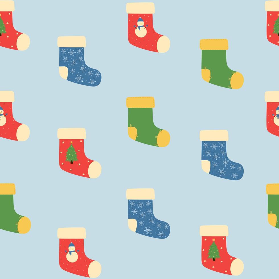 naadloos patroon van kleurrijk Kerstmis sokken Aan blauw achtergrond. tekening stijl. Kerstmis winter achtergrond. vector