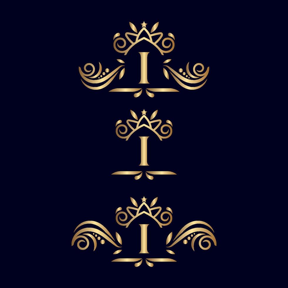 Koninklijk luxe overladen logo brief ik vector
