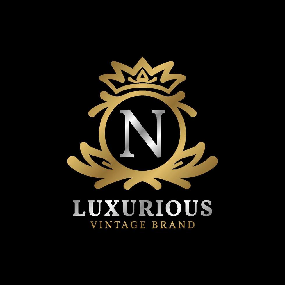 brief n met kroon luxe kam voor schoonheid zorg, salon, spa, mode vector logo ontwerp