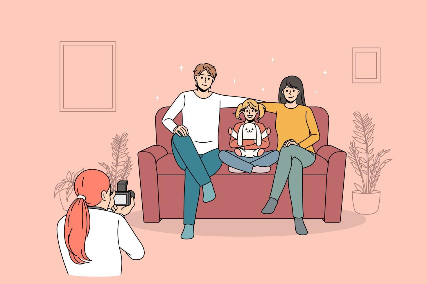 familie fotosessie en levensstijl concept. vrouw fotograaf staand nemen foto van jong gelukkig familie met dochter zittend Aan trainer glimlachen vector illustratie