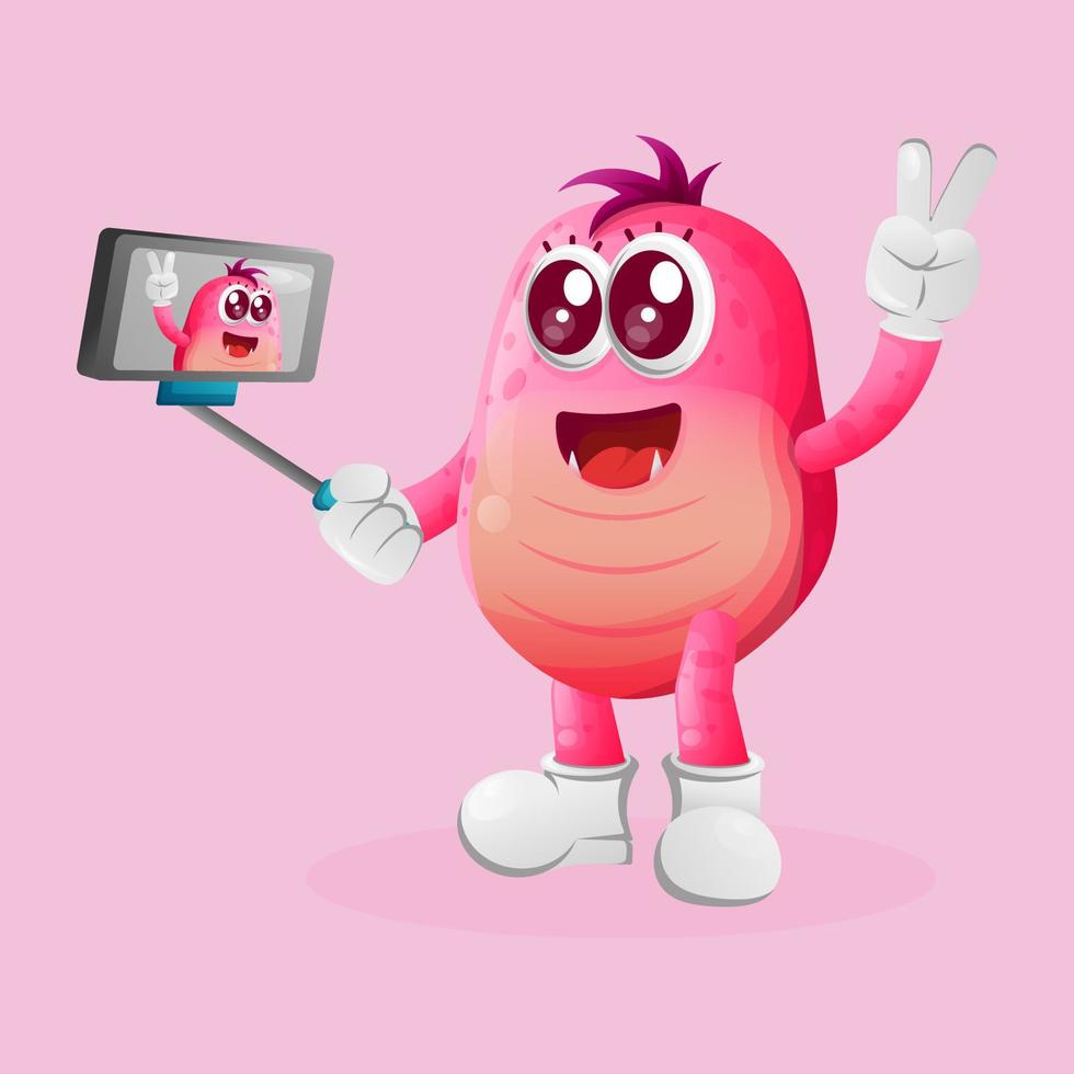 schattig roze monster duurt een selfie met smartphone vector
