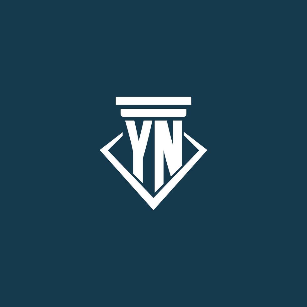 yn eerste monogram logo voor wet stevig, advocaat of pleiten voor met pijler icoon ontwerp vector