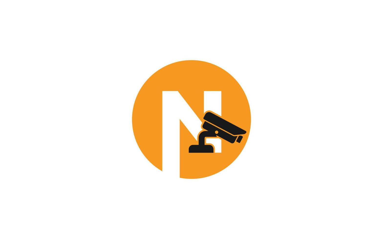 n logo cctv voor identiteit. veiligheid sjabloon vector illustratie voor uw merk.