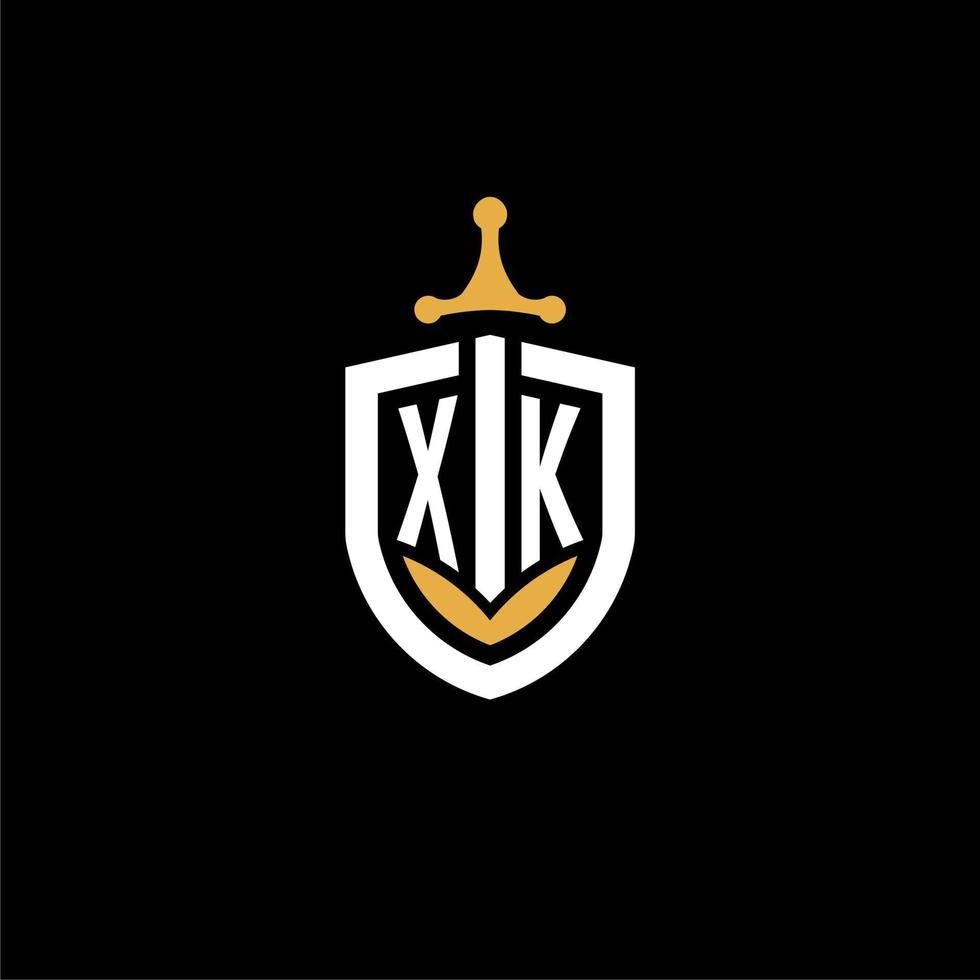 creatief brief xk logo gaming esport met schild en zwaard ontwerp ideeën vector