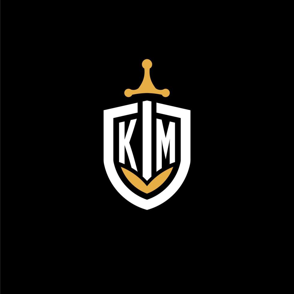 creatief brief km logo gaming esport met schild en zwaard ontwerp ideeën vector