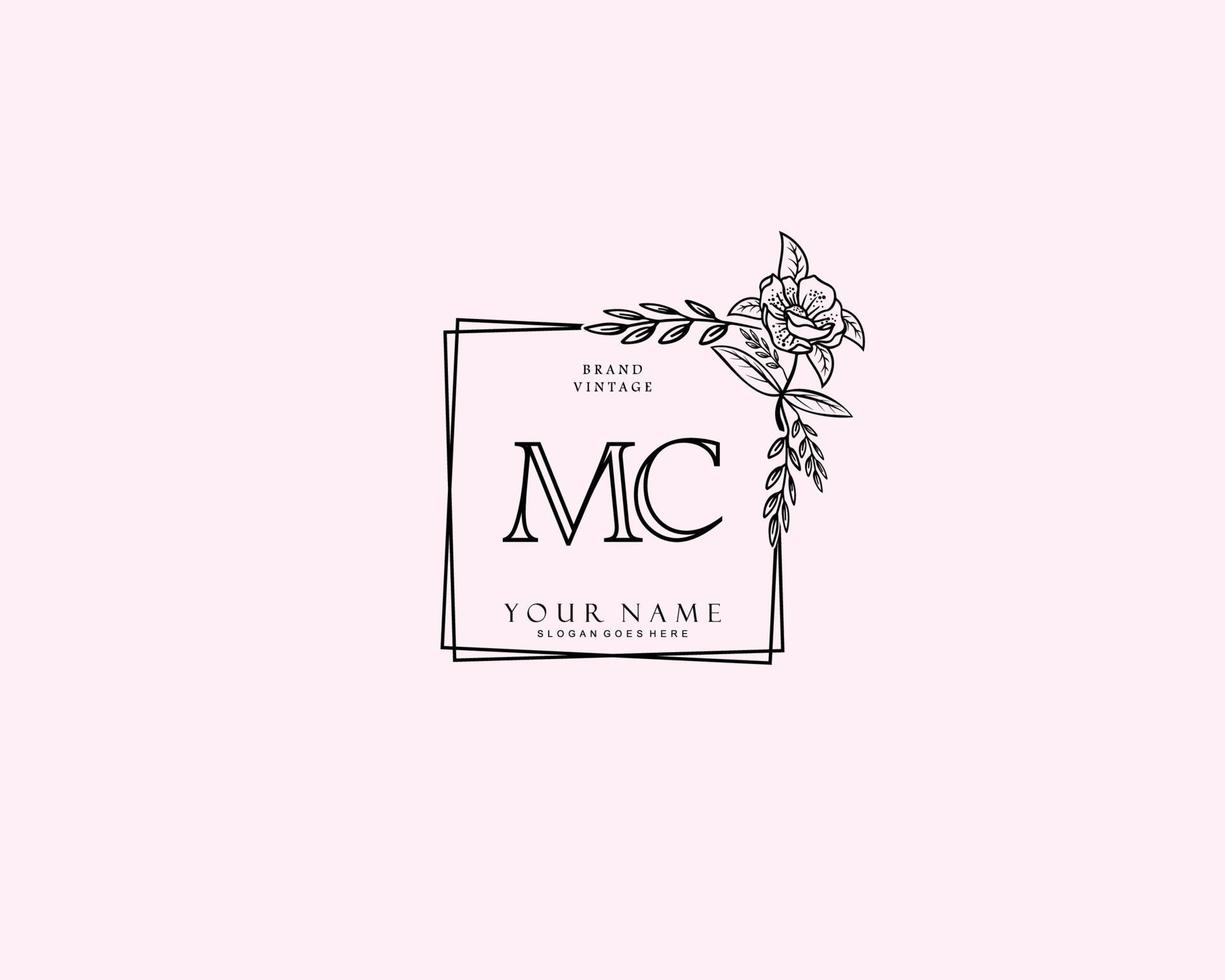eerste mc schoonheid monogram en elegant logo ontwerp, handschrift logo van eerste handtekening, bruiloft, mode, bloemen en botanisch met creatief sjabloon. vector